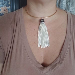 Hematite and pearl tassel pendant on neckwire
